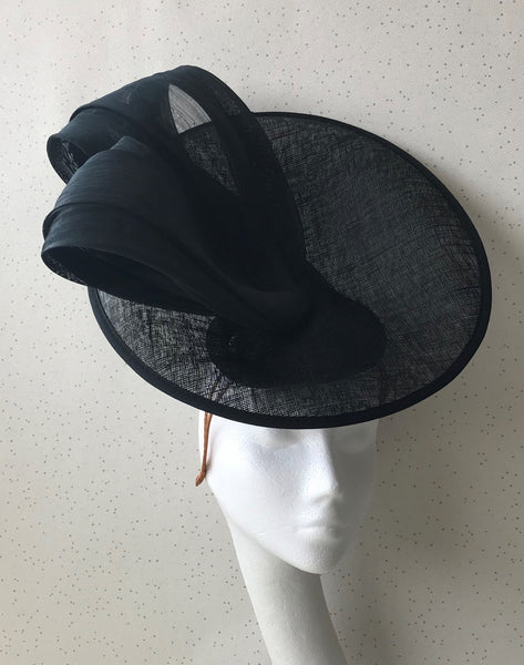 Ivy Black Saucer Headpiece